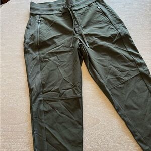 Athleta women’s Sage Green Joggers with Zipper Pocket